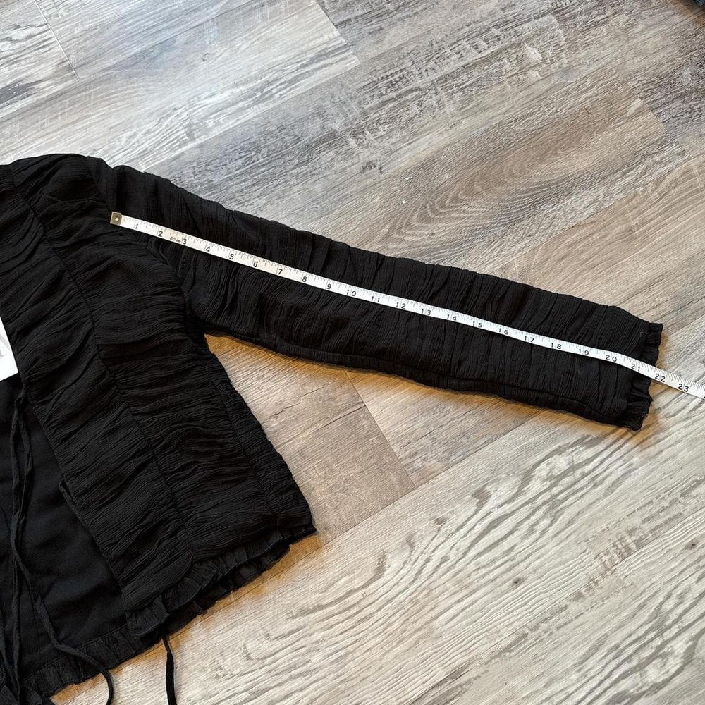 blouses - Picture 8 of 8